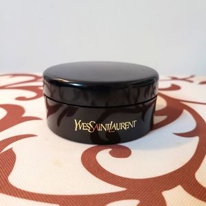 Melting balm-oil makeup remover.